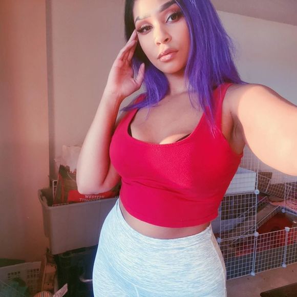 Meet your Posher, Sapphire - Picture 1 of 1